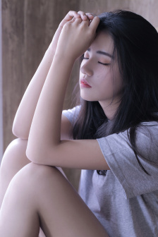 《漂亮的女邻居》免费观看